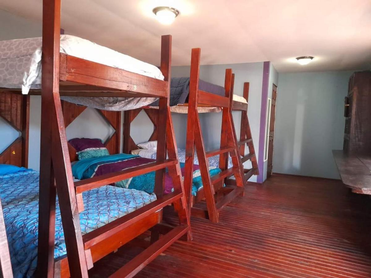 La Delphina Bed And Breakfast Bar And Grill ลาเซย์บา ภายนอก รูปภาพ