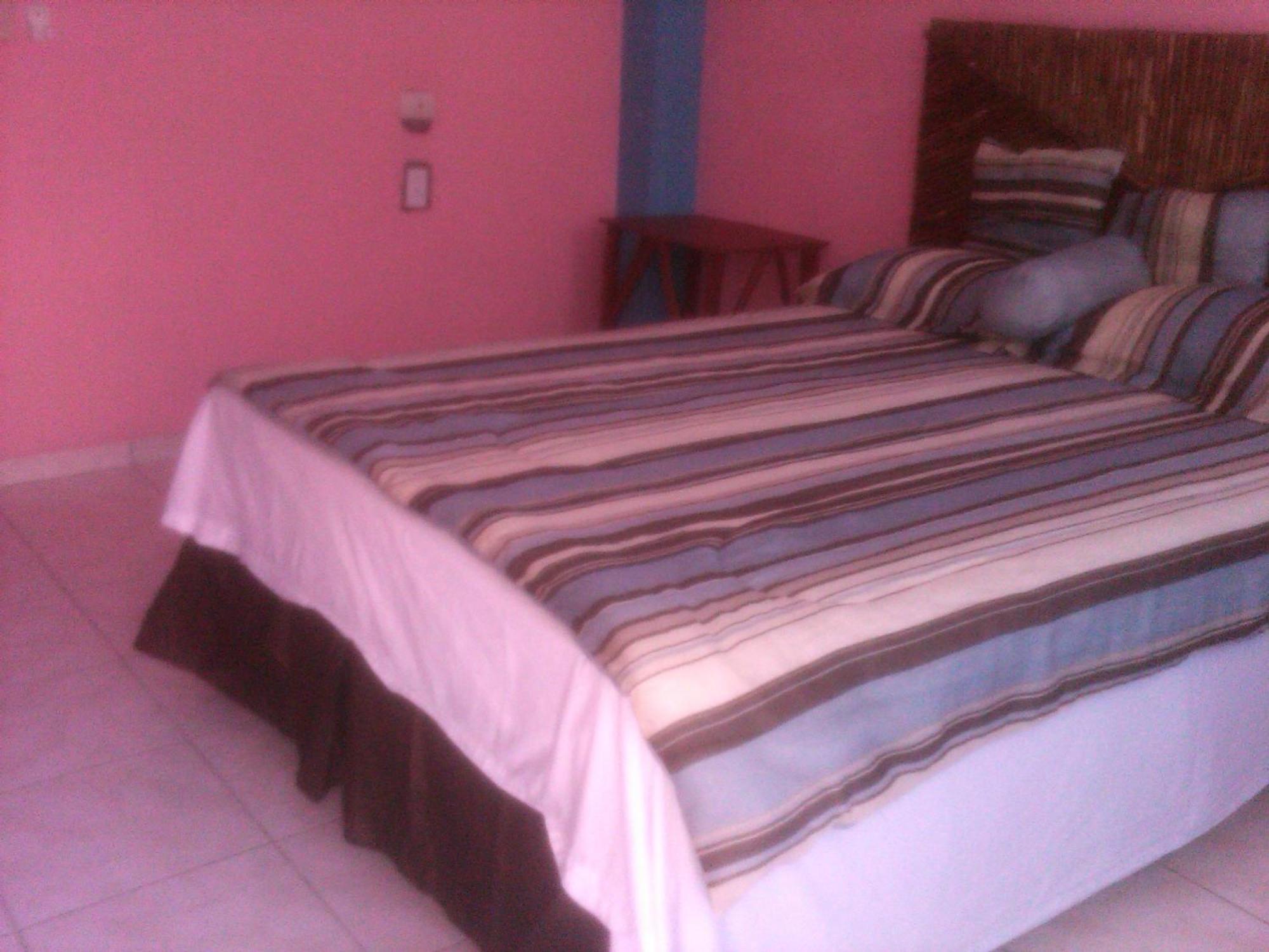 La Delphina Bed And Breakfast Bar And Grill ลาเซย์บา ภายนอก รูปภาพ