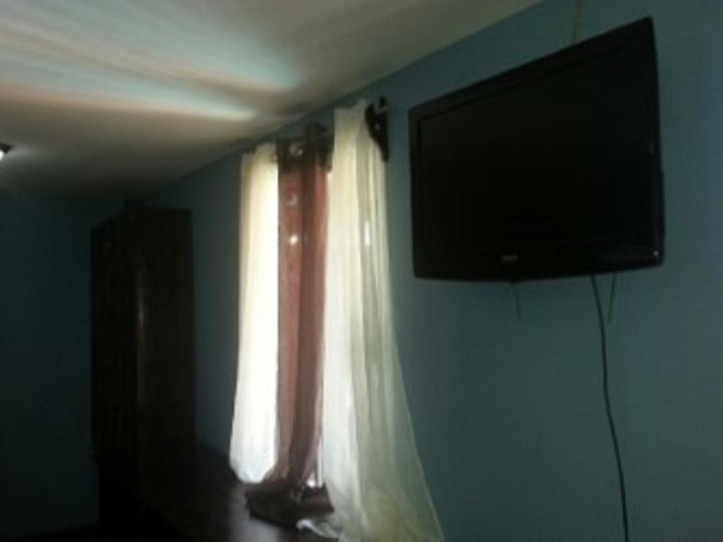 La Delphina Bed And Breakfast Bar And Grill ลาเซย์บา ภายนอก รูปภาพ